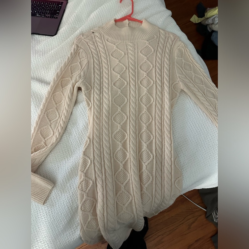 Cream Long Sleeve Sweater Dress Size L